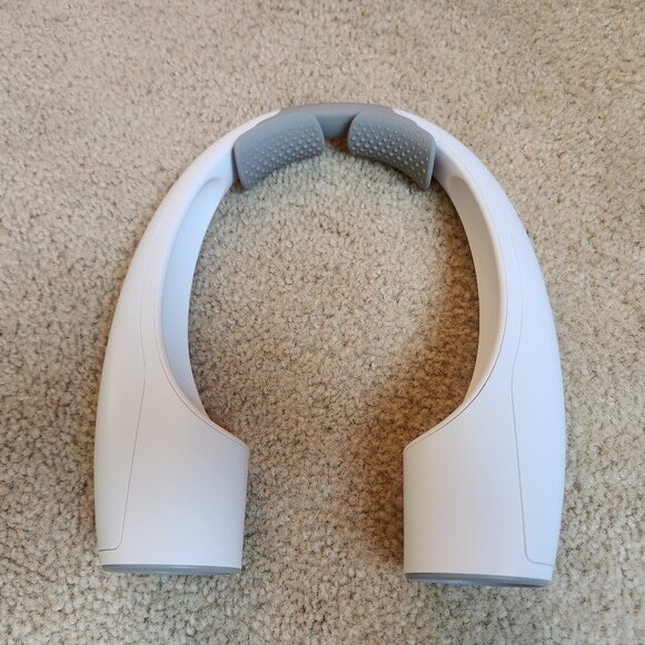 NIB Rechargeable Neck Fan  *5-16 hours on 1 charge - Picture 3 of 7